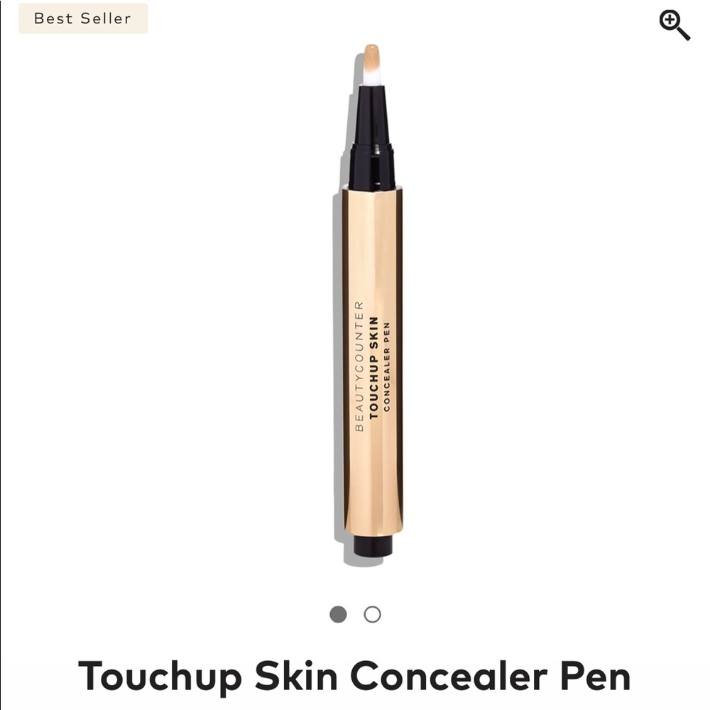 BeautyCounter Concealer Pen in Light
